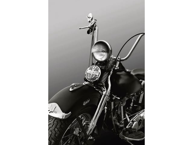 Fototapeta Klasyczny motocykl z chromem (mpn: 1256) Fototapeta z klasycznym motocyklem, duży reflektor, chromowane elementy