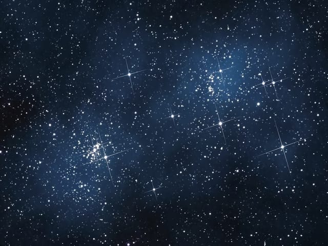 Fototapeta Galaktyki rozgwieżdżone nocne niebo z licznymi gwiazdami