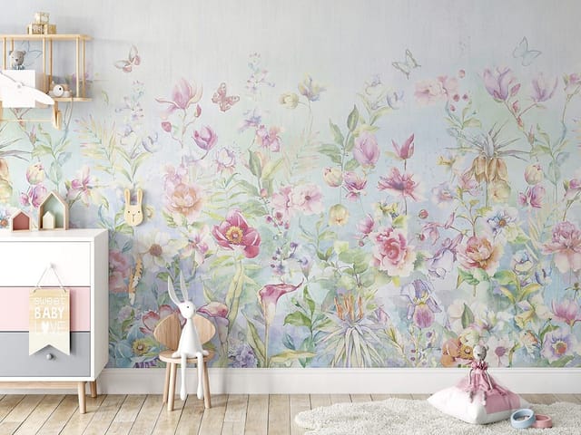 Fototapeta z kolorowymi kwiatami na łące i delikatnymi liśćmi w pastelowych barwach