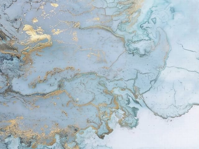 Fototapeta z abstrakcyjnymi wzorami w odcieniach błękitu i złotymi akcentami