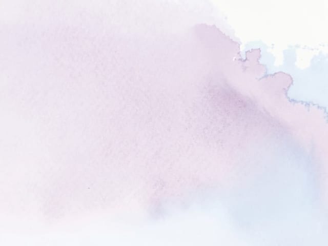 Fototapeta z abstrakcyjnymi plamami akwarelowymi w odcieniach fioletu