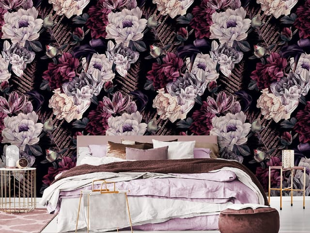 Fototapeta Kwiaty w ciemnej kolorystyce (kod: 24555) Fototapeta z dużymi kwiatami w odcieniach fioletu i ciemnymi liśćmi