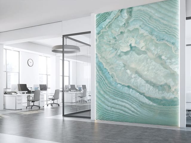 Fototapeta z marmurową strukturą i błękitnymi pasmami