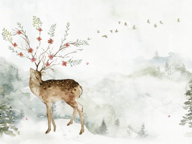 Fototapeta z jeleniem na śnieżnym tle, z gałęziami i kwiatami na porożu