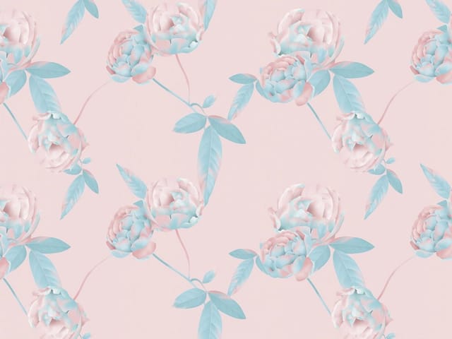 Fototapeta z kwiatami piwonii i liśćmi na jasnoróżowym tle