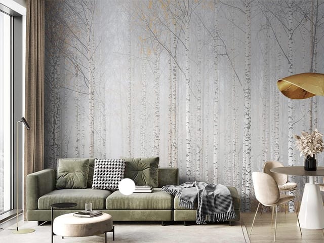 Fototapeta przedstawiająca gęsty las brzozowy otulony mgłą z delikatnymi gałęziami i brązowymi krzewami