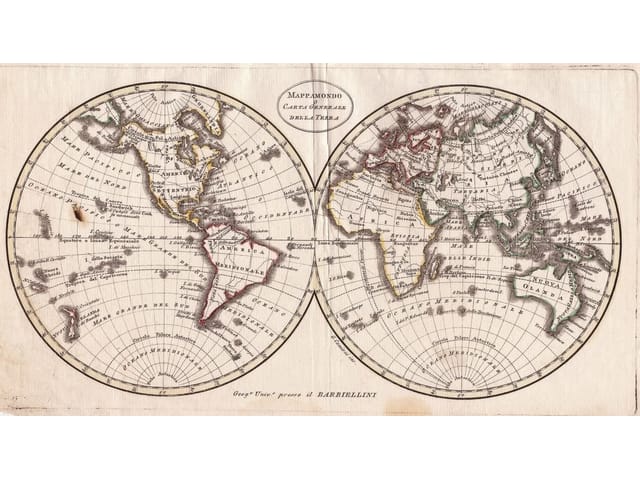 Fototapeta przedstawiająca starą mapę świata w dwóch okrągłych segmentach z włoskimi napisami