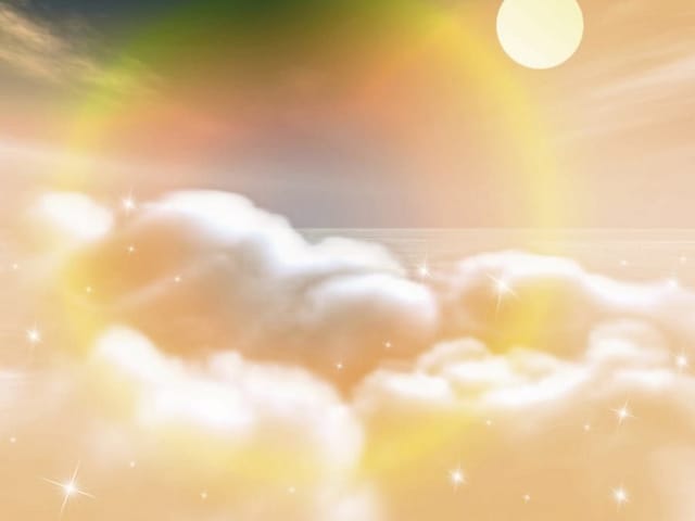 Fototapeta Chmury z Tęczą i Słońcem (kod: 3444) Fototapeta przedstawiająca jasne chmury, tęczę i słońce na horyzoncie