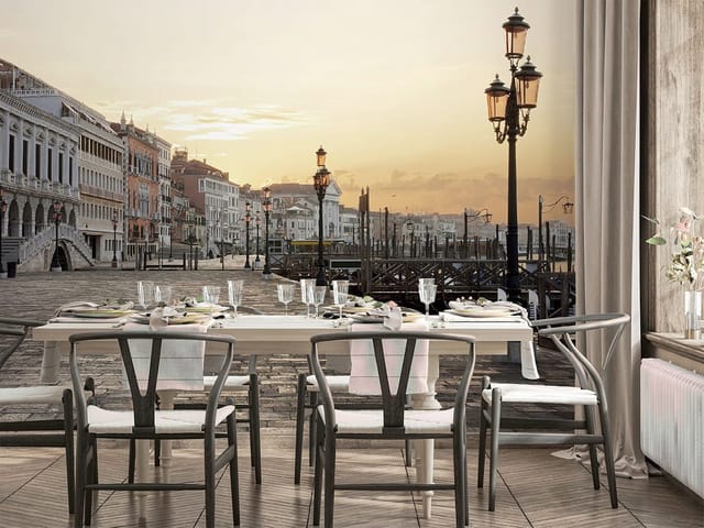 Fototapeta Kamienice przy nabrzeżu o zachodzie