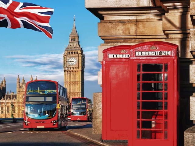 Fototapeta Czerwone budki telefoniczne w Londynie (mpn: 4070) Fototapeta z czerwonymi budkami telefonicznymi i wieżą zegarową w Londynie