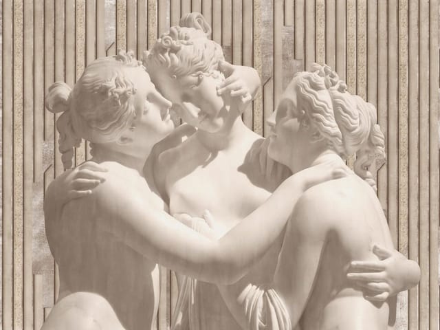 Fototapeta Antyczne motywy – trzy klasyczne rzeźby kobiet