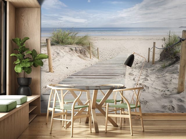 Fototapeta Ścieżka na plaży przy morzu (mpn: 8477) Fototapeta z drewnianą ścieżką na plaży, trawą i morzem w tle
