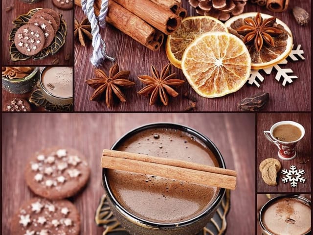 Fototapeta z filiżanką kawy, ciasteczkami i przyprawami