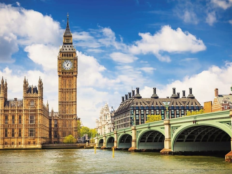 Fototapeta Londyn z wieżą zegarową i mostem