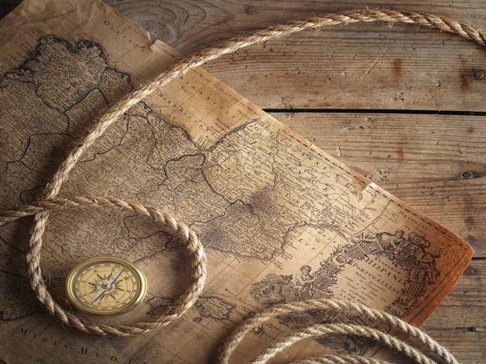 Fototapeta Stara mapa z kompasem i liną