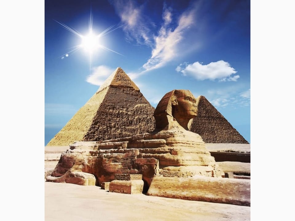 Fototapeta Sfinks i piramidy w Egipcie