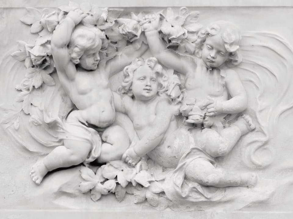 Fototapeta Aniołki w płaskorzeźbie