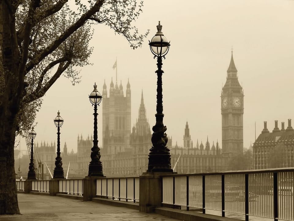 Fototapeta Londyńska promenada z latarniami na wymiar