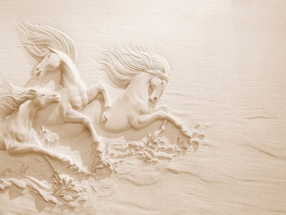 Fototapeta Trzy Konie w Piaskowym Reliefie