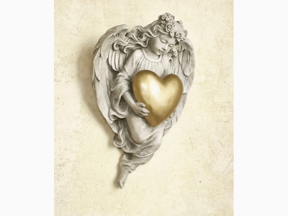 Fototapeta Anioł z sercem i kwiatami