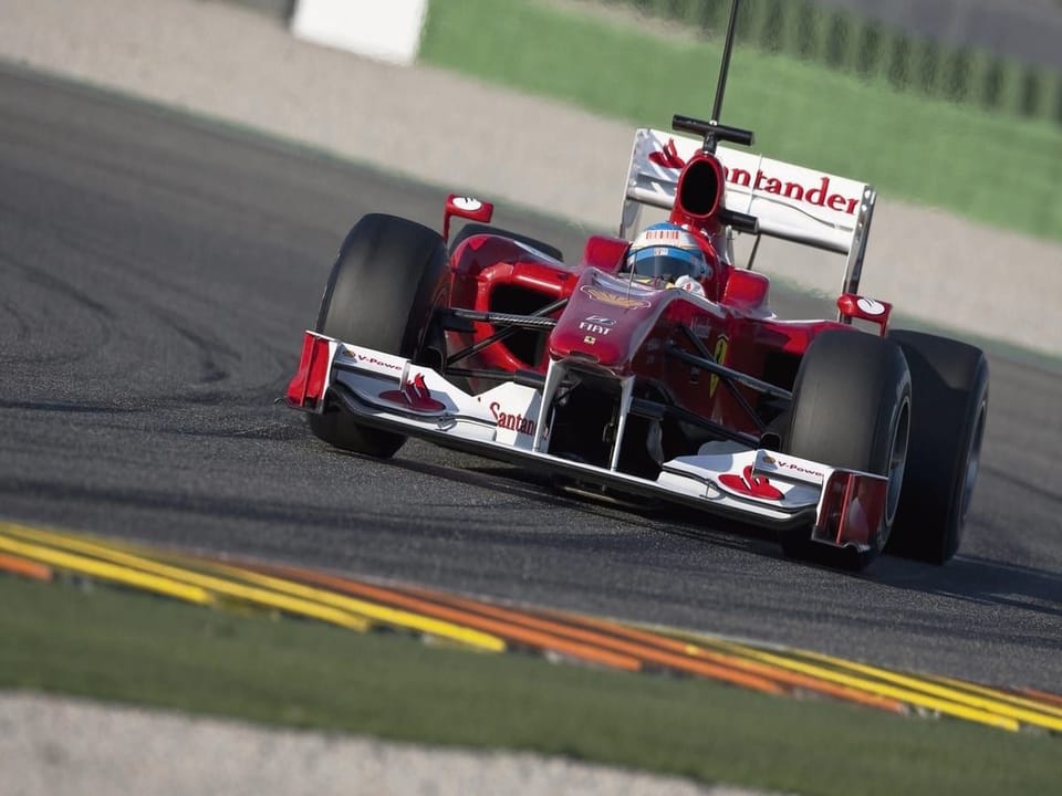 Fototapeta Czerwony wyścigowy na torze