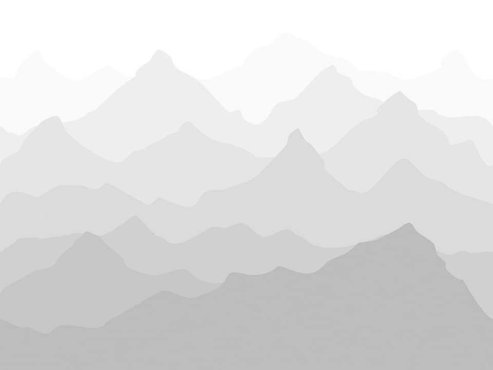 Fototapeta Warstwowe Sylwetki Gór w Szarościach
