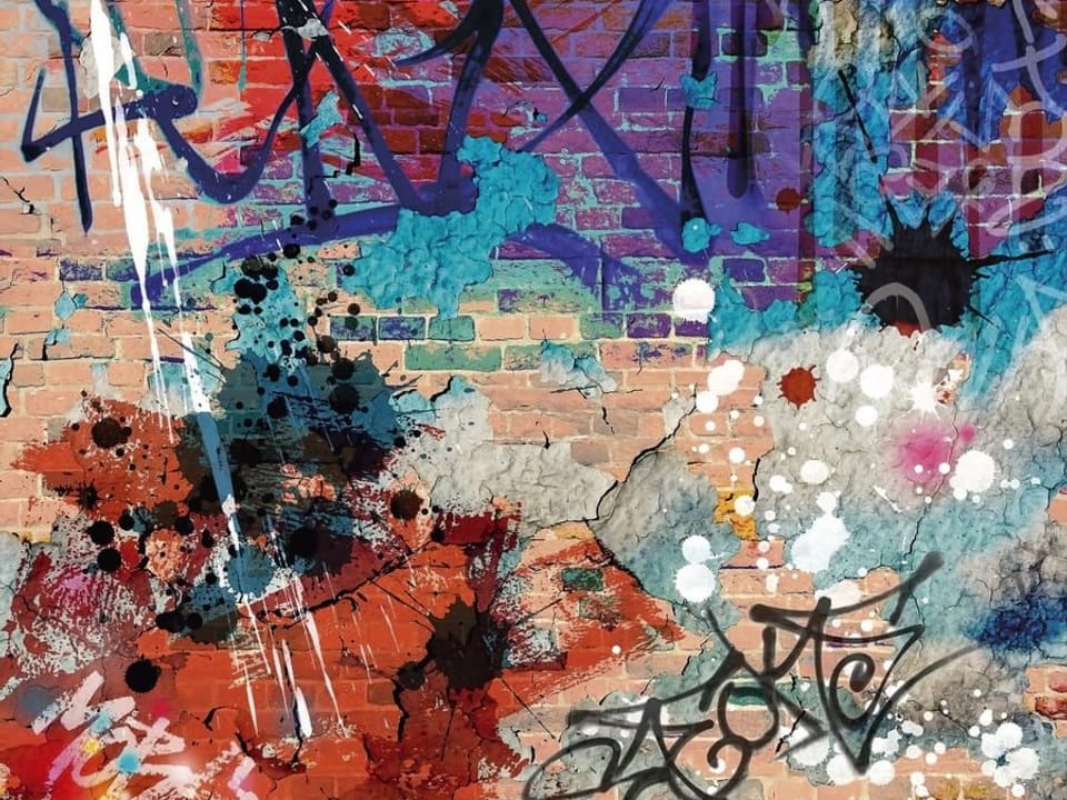 Fototapeta Ceglana ściana z graffiti na wymiar