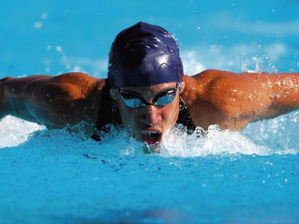 Fototapeta Pływak w basenie podczas wyścigu