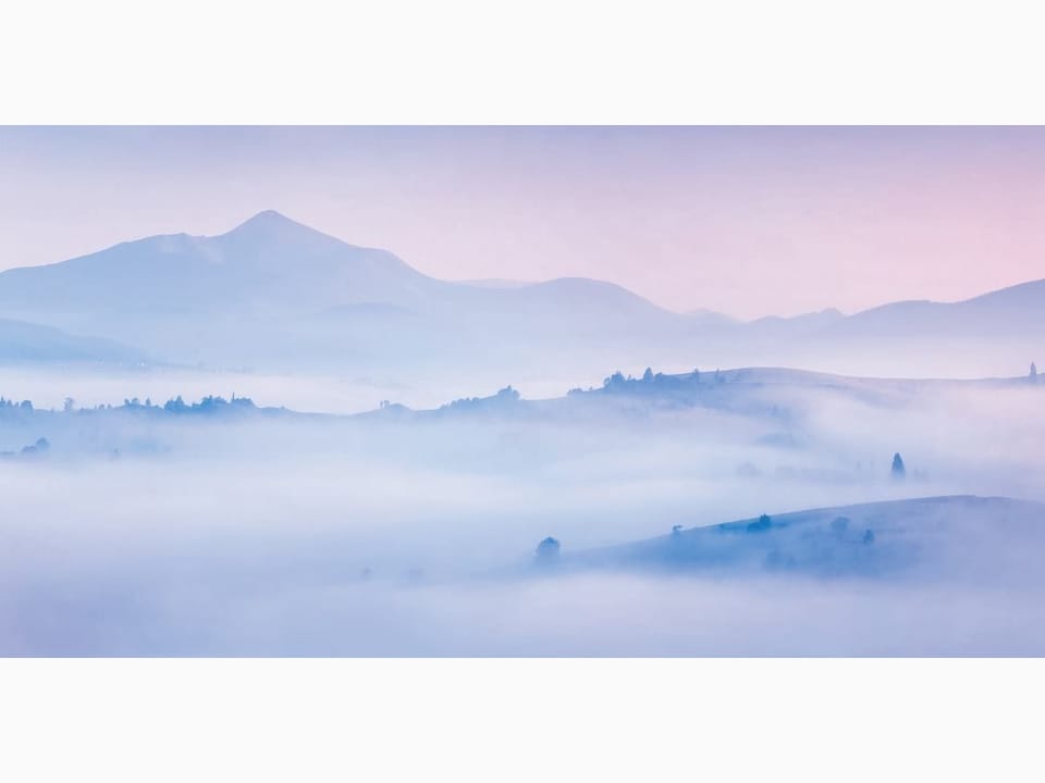 Fototapeta Górski krajobraz we mgle na wymiar
