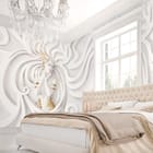 Miniatura fototapety Kobieta z długimi włosami i złotymi ozdobami we wnętrzu sypialni