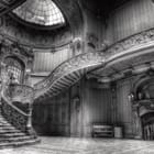 Miniatura fototapety Pałacowe schody z ornamentami