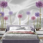 Miniatura fototapety Egzotyczne kwiaty na tkaninie we wnętrzu sypialni