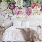 Miniatura fototapety Egzotyczne kwiaty z tekstem we wnętrzu sypialni