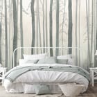 Miniatura fototapety Leśna mgła i wysokie pnie drzew we wnętrzu sypialni