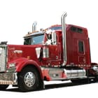 Miniatura fototapety Czerwona ciężarówka na białym tle