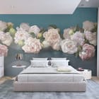 Miniatura fototapety Bukiet białych i różowych piwonii we wnętrzu sypialni