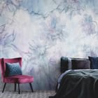 Miniatura fototapety Delikatne kwiaty na jasnym tle we wnętrzu sypialni