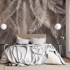 Miniatura fototapety Liście palmowe na ciemnym tle we wnętrzu sypialni