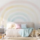 Miniatura fototapety Delikatna tęcza na białym tle we wnętrzu pokoju dziecka