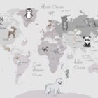 Miniatura fototapety Mapa świata z ilustracjami zwierząt