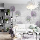 Miniatura fototapety Fioletowe kwiaty na cegle we wnętrzu salonu