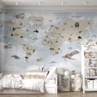 Miniatura fototapety Mapa świata z ilustracjami zwierząt we wnętrzu pokoju dziecka