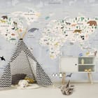Miniatura fototapety Mapa świata z fauną i florą we wnętrzu pokoju dziecka