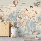 Miniatura fototapety Mapa świata z ilustracjami zwierząt we wnętrzu pokoju dziecka