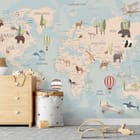 Miniatura fototapety Mapa świata z ilustracjami zwierząt we wnętrzu pokoju dziecka