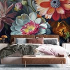 Miniatura fototapety Egzotyczne kwiaty w odcieniach czerwieni we wnętrzu sypialni