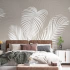 Miniatura fototapety Białe liście palmowe na beżu we wnętrzu sypialni