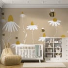 Miniatura fototapety Białe stokrotki na beżowym tle we wnętrzu pokoju dziecka