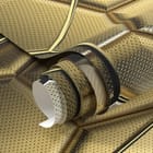 Miniatura fototapety Złota Piłka w Metalicznej Siatce fragment #1