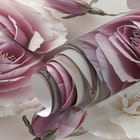 Miniatura fototapety Róże na Gałązkach z Białymi Kwiatami fragment #1